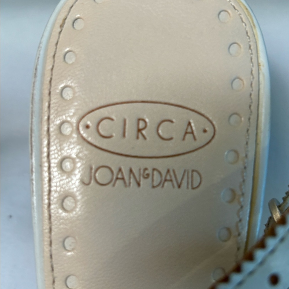 Classic Tan and White wing tipped heels by Circa Joan and David - Picture 8 of 11